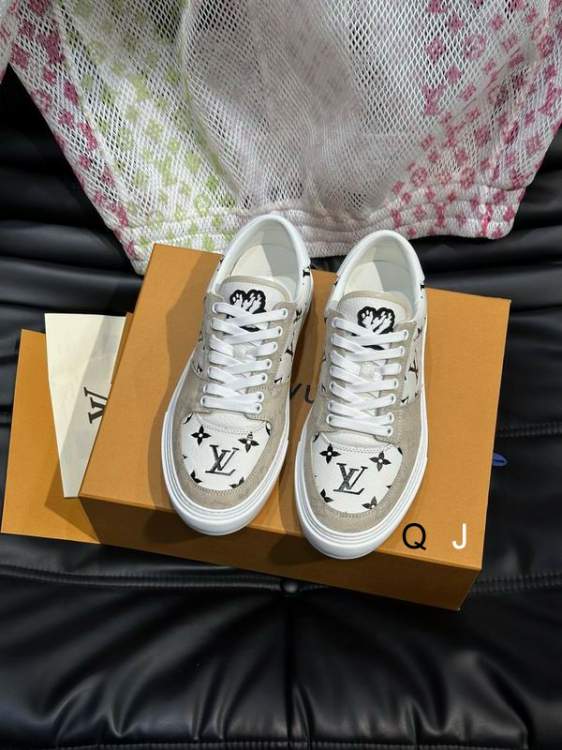 Picture of Louis Vuitton Shoes _SKULVsz38-45J100612956